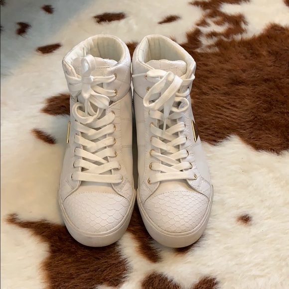 guess white gold sneakers